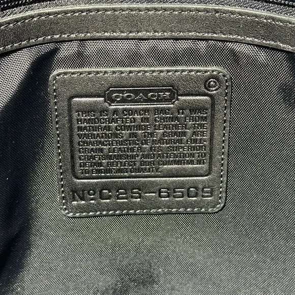 Vintage Coach Black Leather Tote Bag - Picture 6 of 9